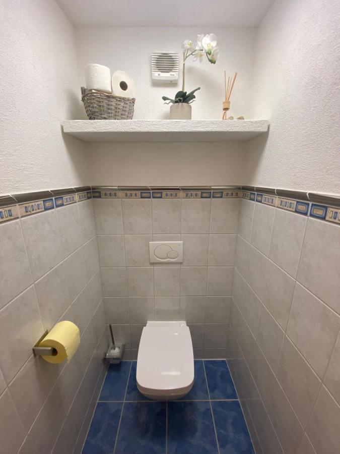 Zentral Gelegene Ferienwohnung In ザールフェルデン・アム・シュタイナーネン・メアー エクステリア 写真